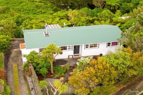 Photo of property in 58 Pokohiwi Road, Normandale, Lower Hutt, 5010
