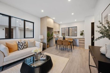 Photo of property in 33c Garadice Road, Rothesay Bay, Auckland, 0630