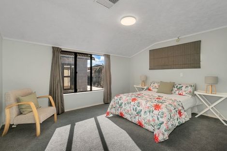 Photo of property in 25 Sunningdale Street, Wattle Downs, Auckland, 2103