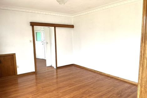 Photo of property in 30 Fairview Road, Papatoetoe, Auckland, 2025