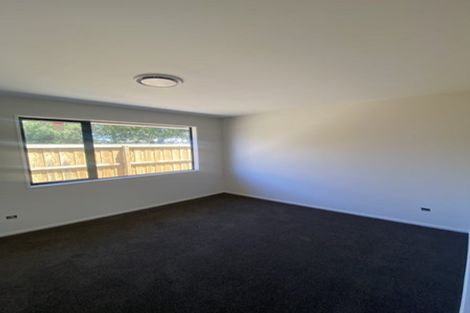 Photo of property in 19 Crossley Avenue, Woodend, 7610