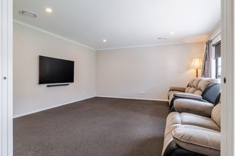 Photo of property in 75 Pharazyn Street, Feilding, 4702