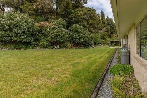Photo of property in 233 Taramakau Highway, Kumara Junction, Kumara, 7875