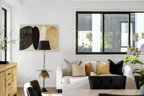 Photo of property in 16c Saltburn Road, Milford, Auckland, 0620