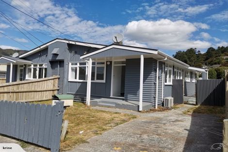 Photo of property in 35 Hanson Grove, Stokes Valley, Lower Hutt, 5019