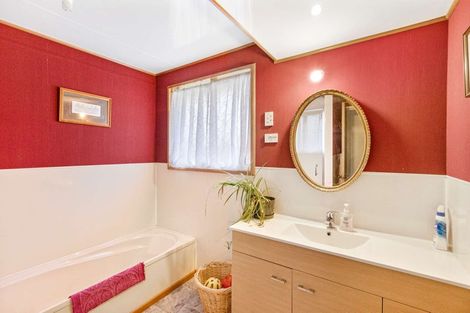 Photo of property in 12 Park Street, Gore, 9710