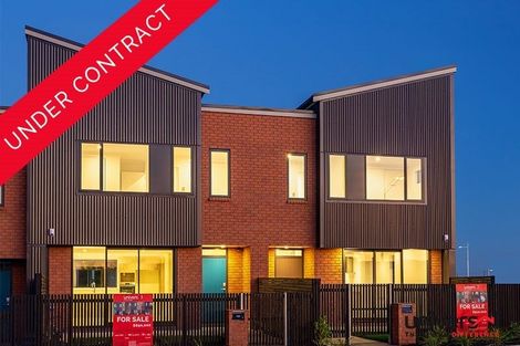 Photo of property in 463 Hobsonville Road, Hobsonville, Auckland, 0616