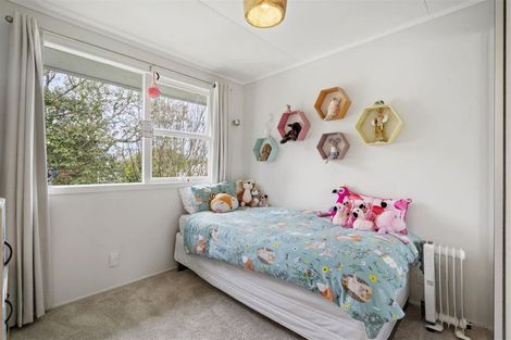 Photo of property in 2/276a Wairau Road, Glenfield, Auckland, 0627