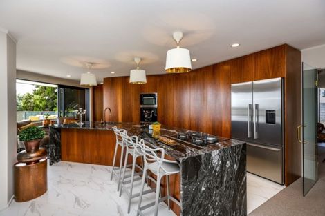 Photo of property in 45a Paynters Avenue, Strandon, New Plymouth, 4312