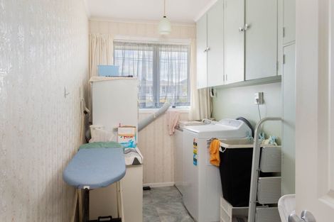 Photo of property in 43 Ngamotu Road, Hilltop, Taupo, 3330