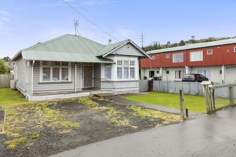 Photo of property in 69 Burns Street, South Dunedin, Dunedin, 9012
