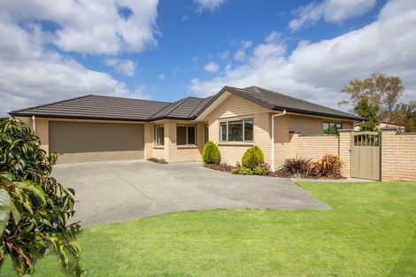 Photo of property in 5 Austin Reid Avenue, Carterton, 5713