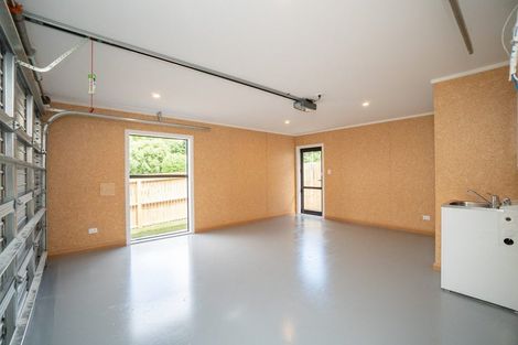 Photo of property in 8 Roberts Line, Kelvin Grove, Palmerston North, 4414