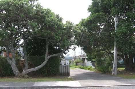 Photo of property in 2/38 Toroa Street, Torbay, Auckland, 0630