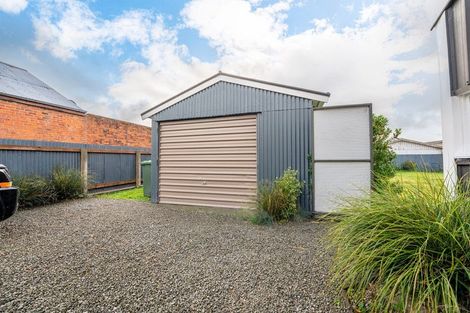 Photo of property in 100 High Street, Waimate, 7924