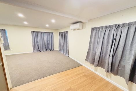 Photo of property in 19 Coey Place, Glen Eden, Auckland, 0602