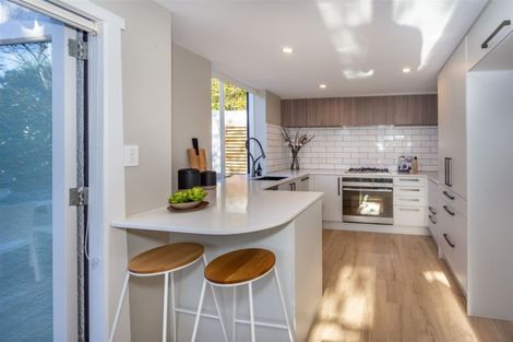 Photo of property in 66 Wilsons Road, Saint Martins, Christchurch, 8022