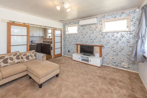 Photo of property in 16 Lewis Avenue, Aramoho, Whanganui, 4500