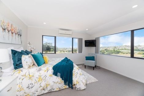 Photo of property in 63 Lake Panorama Drive, Henderson, Auckland, 0612