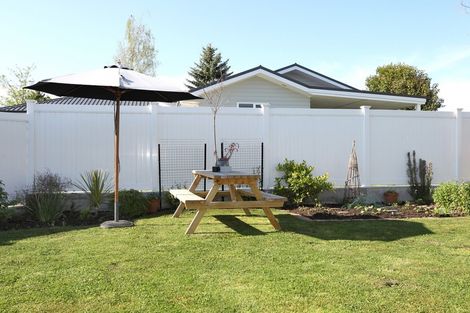 Photo of property in 73 Middle Road, Havelock North, 4130