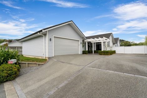 Photo of property in 46 Resolution Drive, Whitby, Porirua, 5024