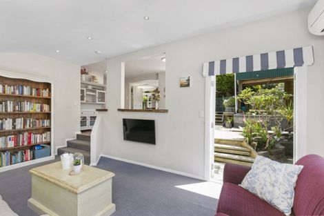 Photo of property in 27 Monowai Road, Johnsonville, Wellington, 6037