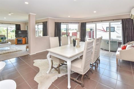 Photo of property in 1 Aufidius Place, Pukekohe, 2120