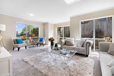 Photo of property in 10 Barnacle Rise, Red Beach, 0932