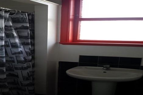 Photo of property in 10 Igloo Place, Red Hill, Papakura, 2110