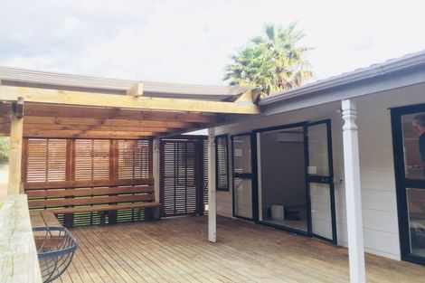 Photo of property in 11 Idesia Place, Totara Heights, Auckland, 2105