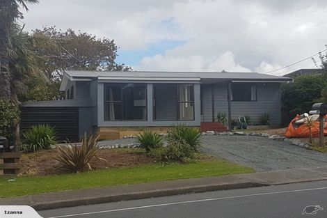 Photo of property in 141 Vipond Road, Stanmore Bay, Whangaparaoa, 0932