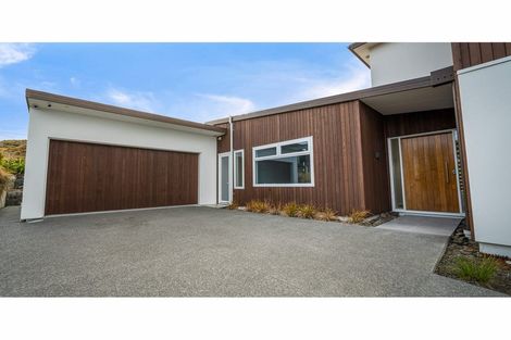 Photo of property in 3 Ridgeway Place, Richmond Hill, Christchurch, 8081