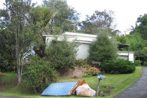 Photo of property in 187 Woodlands Park Road, Titirangi, Auckland, 0604