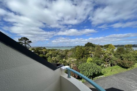 Photo of property in 1/94 Jutland Road, Hauraki, Auckland, 0622