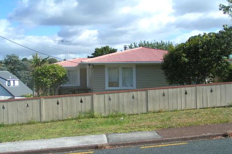 Photo of property in 13 Pax Avenue, Forrest Hill, Auckland, 0620