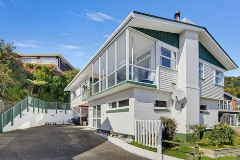 Photo of property in 10 Seaview Crescent, Picton, 7220