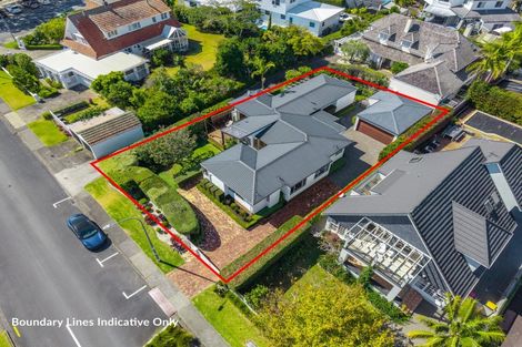 Photo of property in 9 Shelly Beach Parade, Cockle Bay, Auckland, 2014