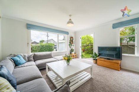 Photo of property in 59 Oroua Street, Eastbourne, Lower Hutt, 5013