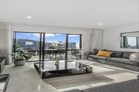 Photo of property in 20 Tahuhu Road, Mount Wellington, Auckland, 1062