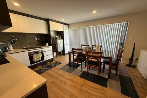 Photo of property in 309 Don Buck Road, Massey, Auckland, 0614