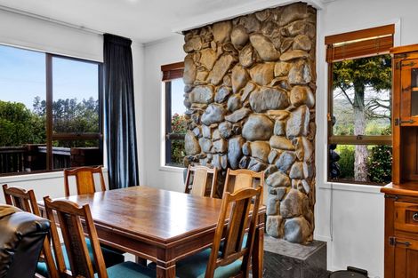 Photo of property in 8 Clearview Road, Lepperton, New Plymouth, 4373