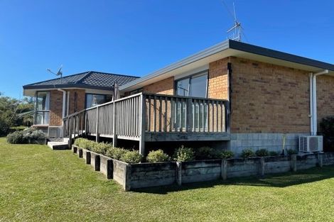 Photo of property in 22 Oteki Park Drive, Welcome Bay, Tauranga, 3112