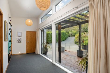 Photo of property in 24 Waimarama Street, Waikawa, Picton, 7220