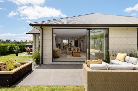 Photo of property in 111 Condor Drive, Pyes Pa, Tauranga, 3112