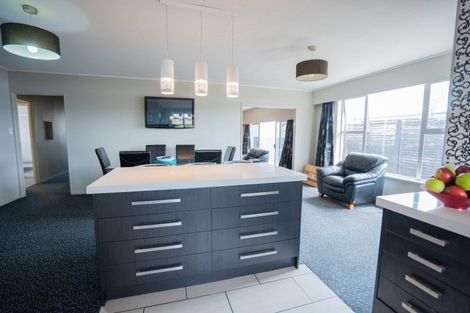 Photo of property in 168 Mackenzie Street, Winton, 9720