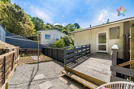 Photo of property in 85a Mulberry Street, Normandale, Lower Hutt, 5010