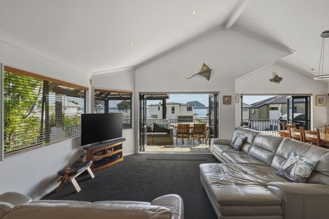 Photo of property in 13b Beach Road, Otumoetai, Tauranga, 3110