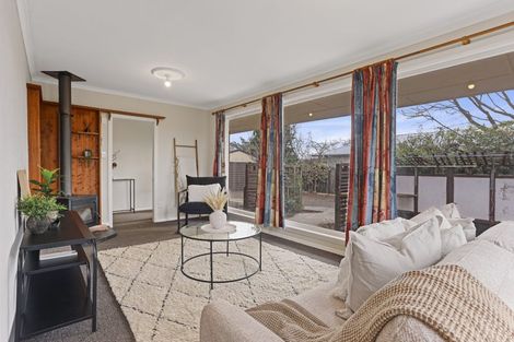 Photo of property in 25 Leeston And Lake Road, Leeston, 7632
