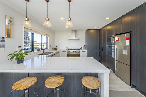 Photo of property in 1217 Glenbrook Road, Glenbrook, Waiuku, 2681