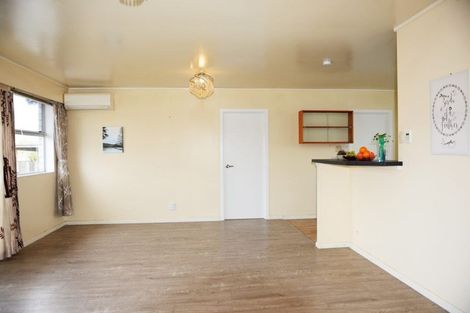 Photo of property in 1/5 Royal Arch Place, Rosehill, Papakura, 2113
